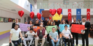 Engelli Bireylerden Farkındalık Yürüyüşü!