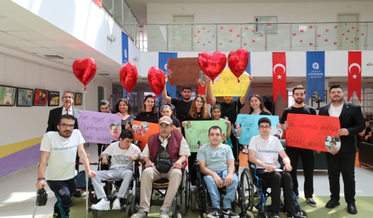 Engelli Bireylerden Farkındalık Yürüyüşü!
