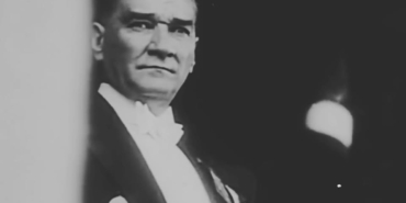 Gençlik ve Spor Bayramı’nda Atatürk’ü Anıyoruz!