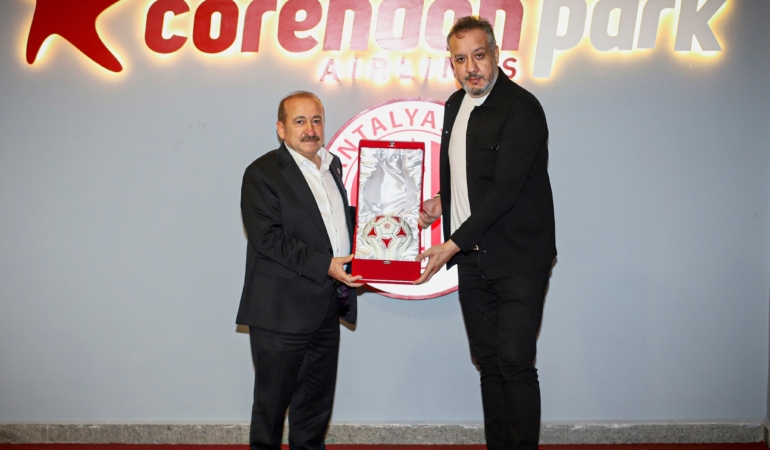 Başkan Boztepe’den Yılmaz’a Anlamlı Hediye!