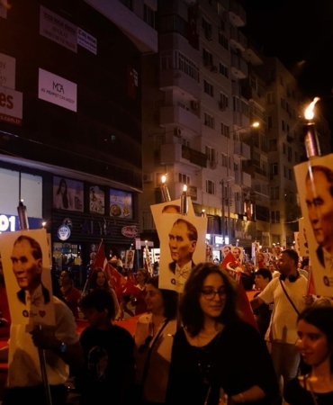 Antalya’da 19 Mayıs Coşkusu Fener Alayı ile Taçlandı!