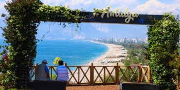 Konyaaltı Sahili Yaz Sezonuna Hazır!