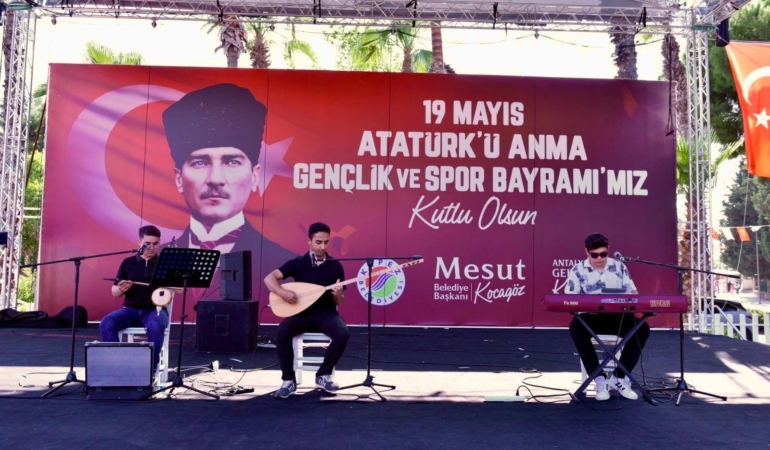 Kepez’de Sanat Rüzgarı Esti: 19 Mayıs Coşkusu!