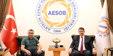 Başkan Hasan Efe Üstün, Esnafı Ziyaret Etti