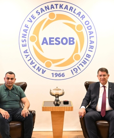 Başkan Hasan Efe Üstün, Esnafı Ziyaret Etti