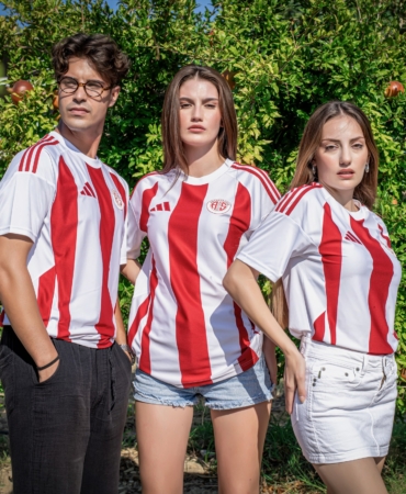 Trabzonspor Maçında Efsane Çubuklu Sahada!