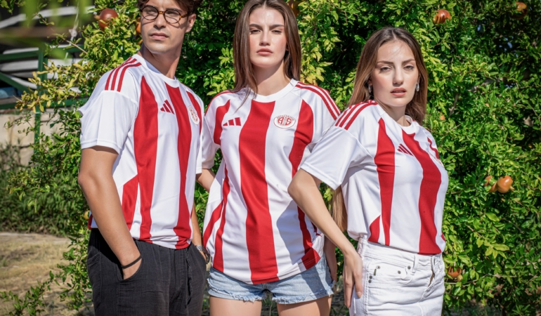 Trabzonspor Maçında Efsane Çubuklu Sahada!