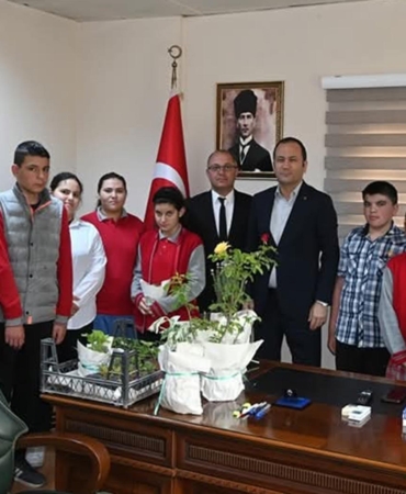 Özel Öğrencilerden Kaymakam Topuz’a Ziyaret