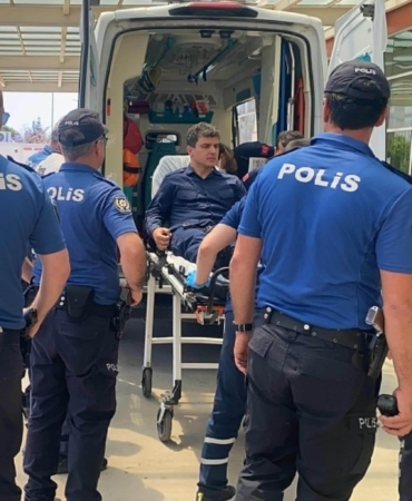 Antalya’da Helikopter Acil Olarak Denize İndi!