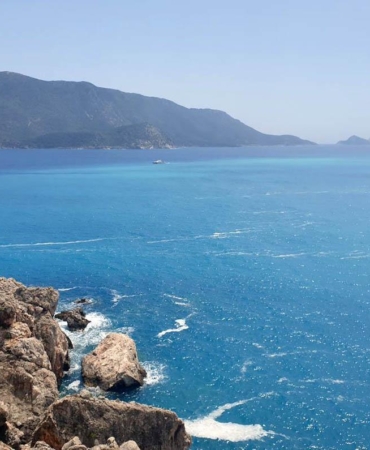 Antalya’da Helikopter Denize Acil İniş Yaptı