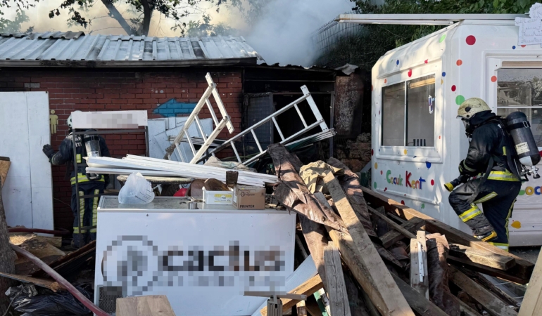 Muratpaşa’da Kafe Deposunda Yangın Çıktı!