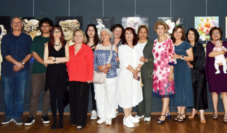 Antalya Müzesi’nde Kadın Ressamlardan Renkli Sergi