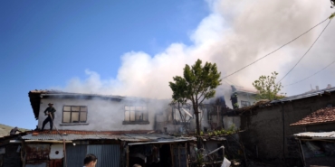 Burdur’da Yangın: İki Ev Kül Oldu!