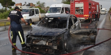 Seyir Halindeki Araç Alev Alev Yandı!