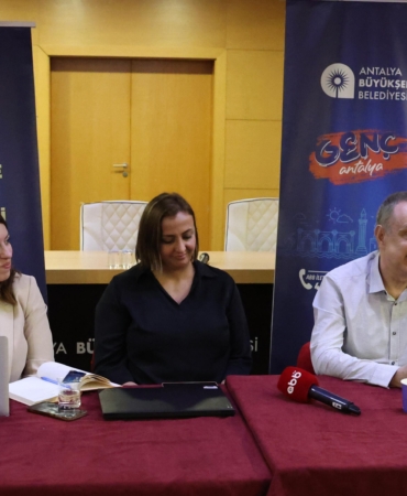 Antalya Gençlik İçin Yeni Yönetişim Modeli Geliştiriyor