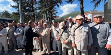 Hacı Adayları Çay’dan Kutsal Topraklara Uğurlandı