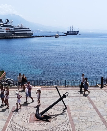 Alanya’ya Lüks Kruvaziyerle 187 Turist Geldi!