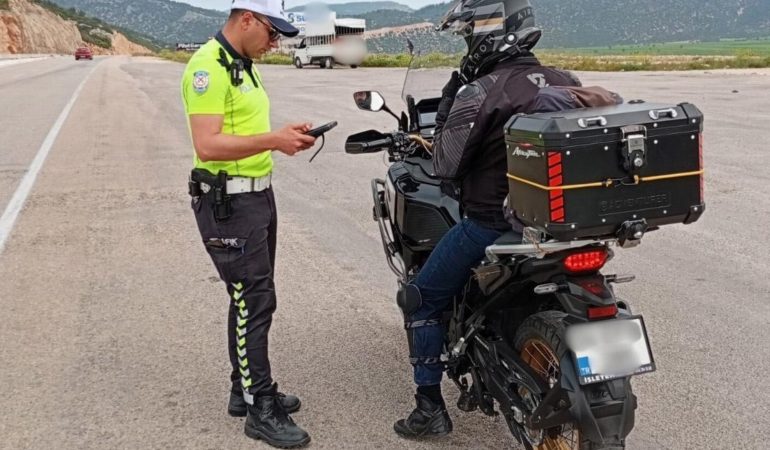 Antalya’da 2 Haftada 37 Bin Sürücüye Ceza!