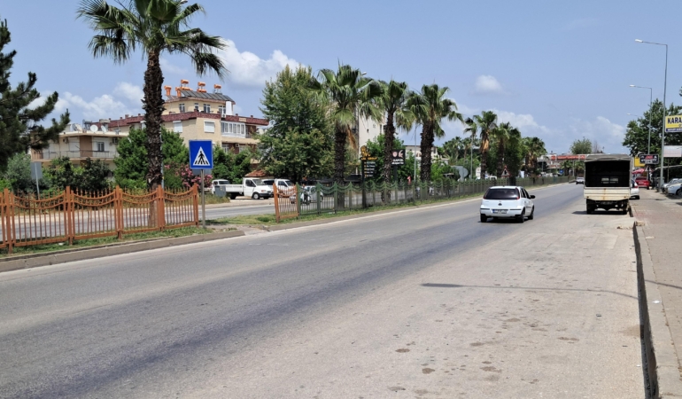 Otomobilin Çarptığı Bisikletli Çocuk Ağır Yaralandı