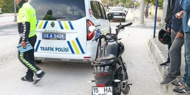 Motosiklet sürücüsüne çarpan sürücü yakalandı!