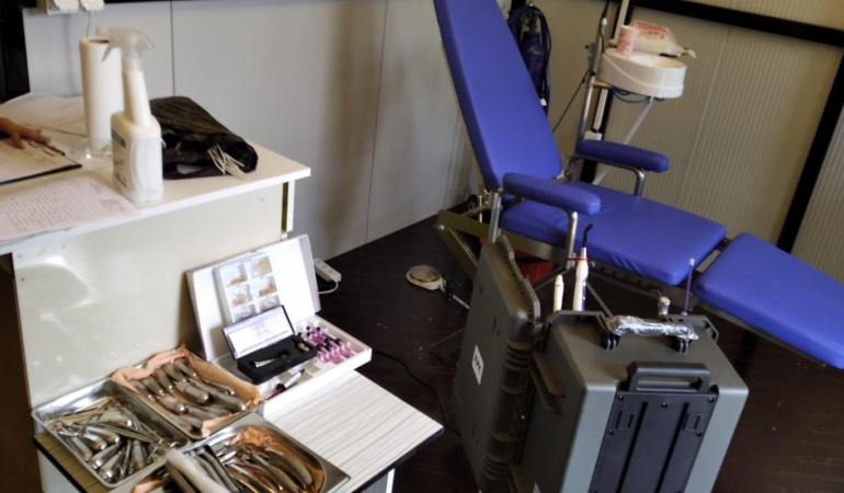 Ruhsatsız Diş Tedavisi Yapan Konteyner Mühürlendi!