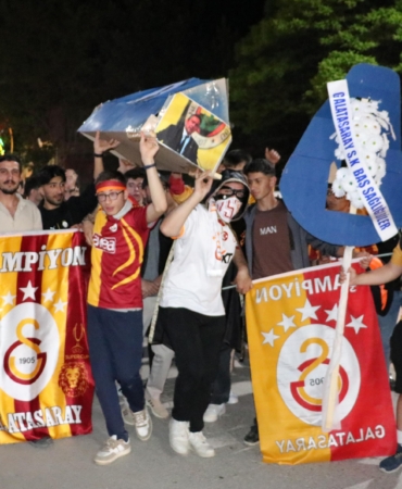 Sandıklı’da Galatasaray Şampiyonluğu Coşkuyla Kutlandı!