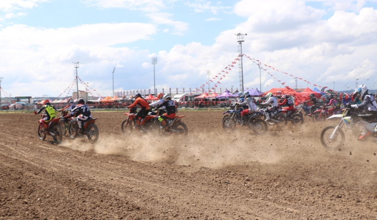 Afyonkarahisar’da Motokros Şampiyonası Coşkusu!