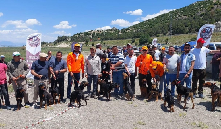 Burdur’da Av Köpekleri Yarışması Büyüledi!