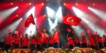 Alanya’da 19 Mayıs Coşkusu: Kortej ve Konser!