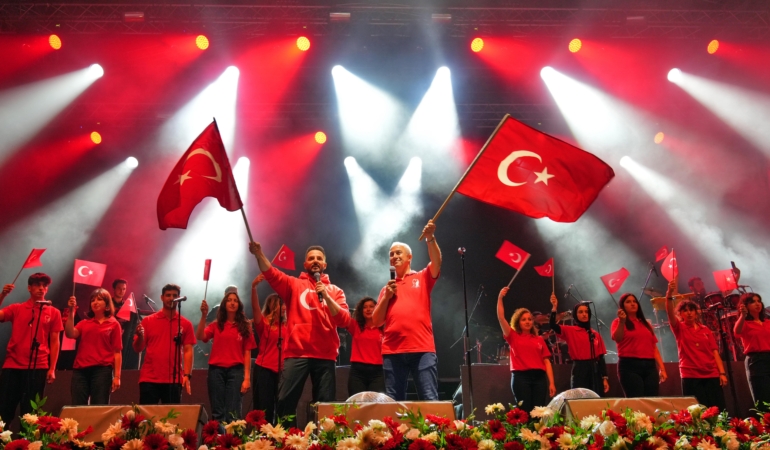 Alanya’da 19 Mayıs Coşkusu: Kortej ve Konser!