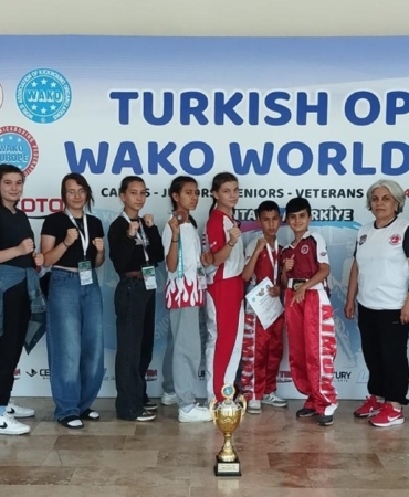 Burdur Kick Boks Takımı’ndan 6 Madalya Başarısı!