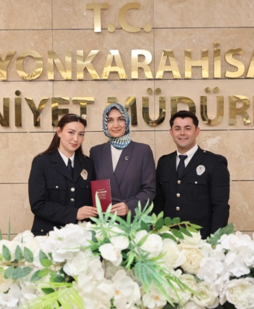Polis Çifti Mesai Arkadaşlığını Aşka Dönüştürdü