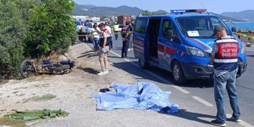 Motosiklet Çöp Konteynerine Çarptı, Sürücü Öldü