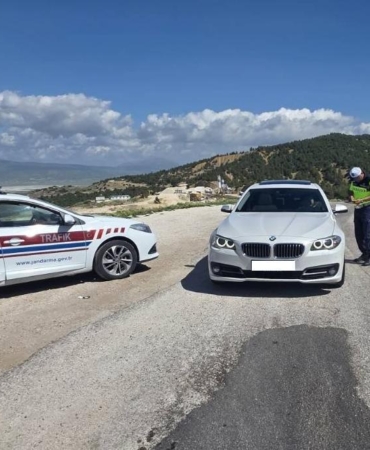 5 Günde 90 Araç Trafikten Men Edildi!