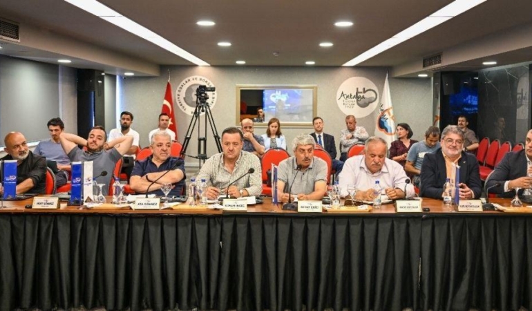 Antalya Ticaret Borsası’nda Ekonomi Değerlendirmesi