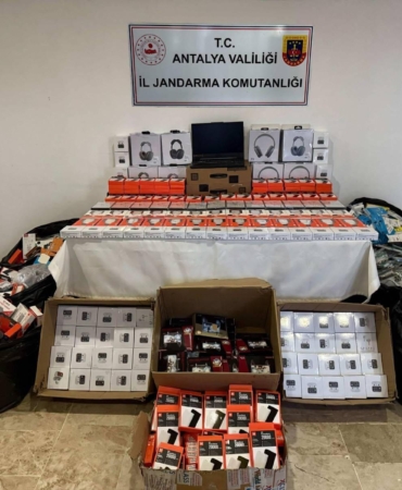 Aksu’da Kaçakçılık Operasyonu: Çok Sayıda Eşya Ele Geçirildi