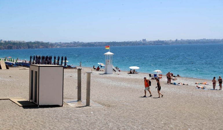 Konyaaltı Sahili Yaz Sezonuna Hazır!