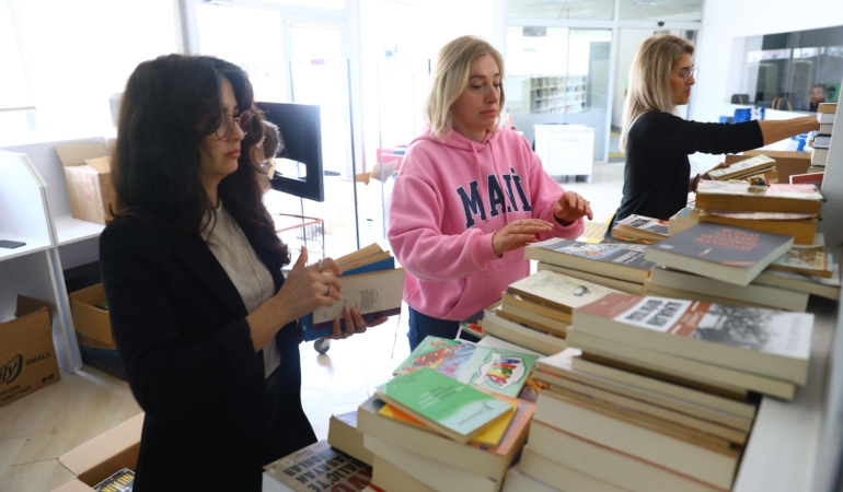 Antalya’dan 10 Bin Kitap Türkiye’yi Aydınlatıyor