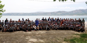 Öğrenciler Eğirdir Gölü’nde Temizlik Yaptı