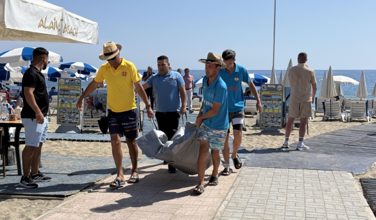 Alanya’da Güneşlenirken Hayatını Kaybetti!