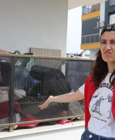 Köpek Krizi: Apartmanda Koku ve Hijyen Sorunu!