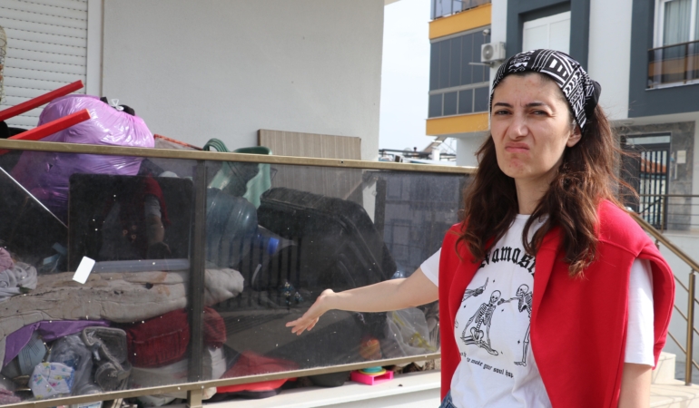 Köpek Krizi: Apartmanda Koku ve Hijyen Sorunu!