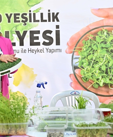 Sanatla Doğayı Buluşturan Mikro Yeşillik Atölyesi