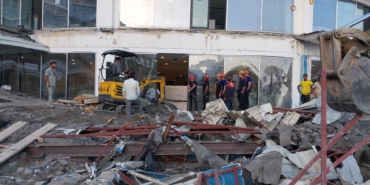 Antalya’da 5 Yıldızlı Otelde Teras Çöktü!