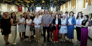 Konyaaltı’nda Renkli Sanat Eserleri Sergilendi!