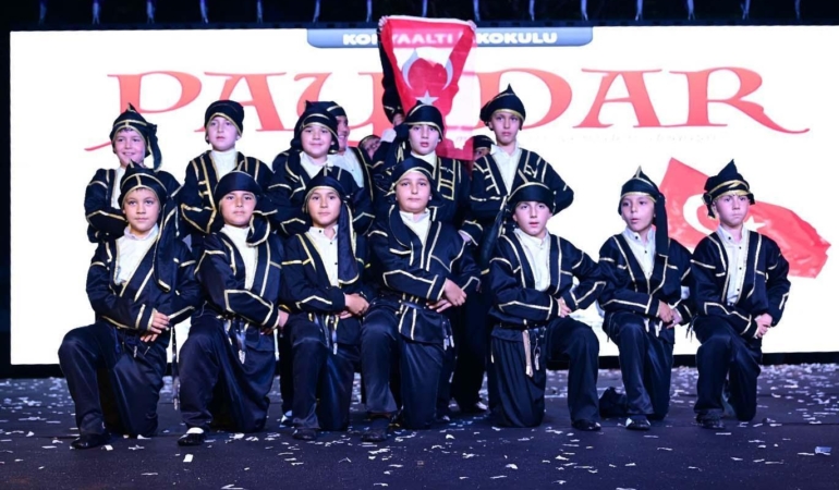 Miniklerden Kültür Şöleni: Halk Oyunları Şenliği