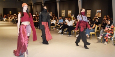 Akdeniz Üniversitesi’nde Mezuniyet Defilesi Coşkusu