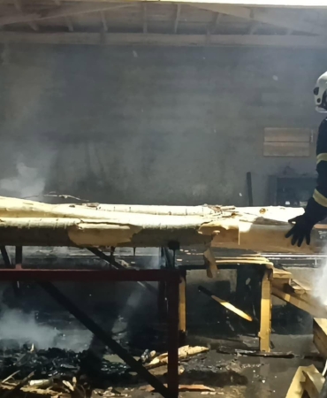 Burdur’da Hızar Atölyesinde Yangın Çıktı!