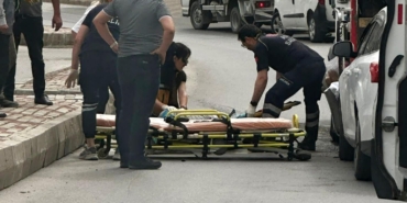 Otomobil Çöp Kamyonuna Çarptı: 1 Yaralı!