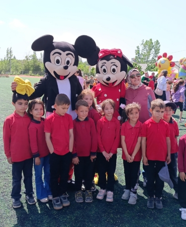 Ağlasun’da Neşeli Çocuk Oyunları Şenliği!